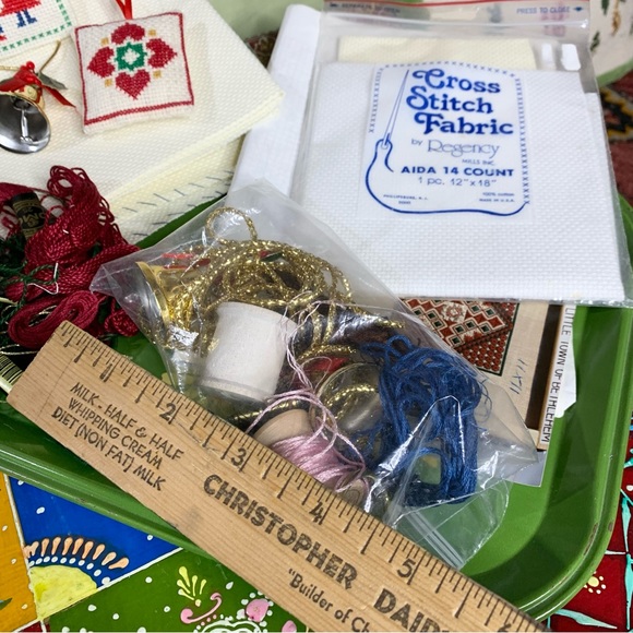 Christmas Needlepoint Lot - Picture 4 of 6